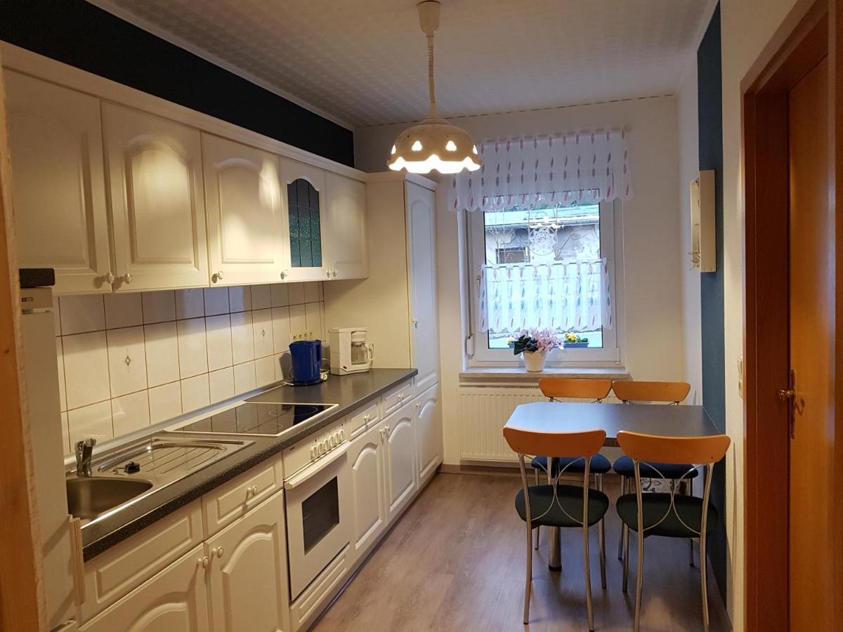 Ferienwohnung Mit Garten Und Spielplatz クリンゲンタール エクステリア 写真