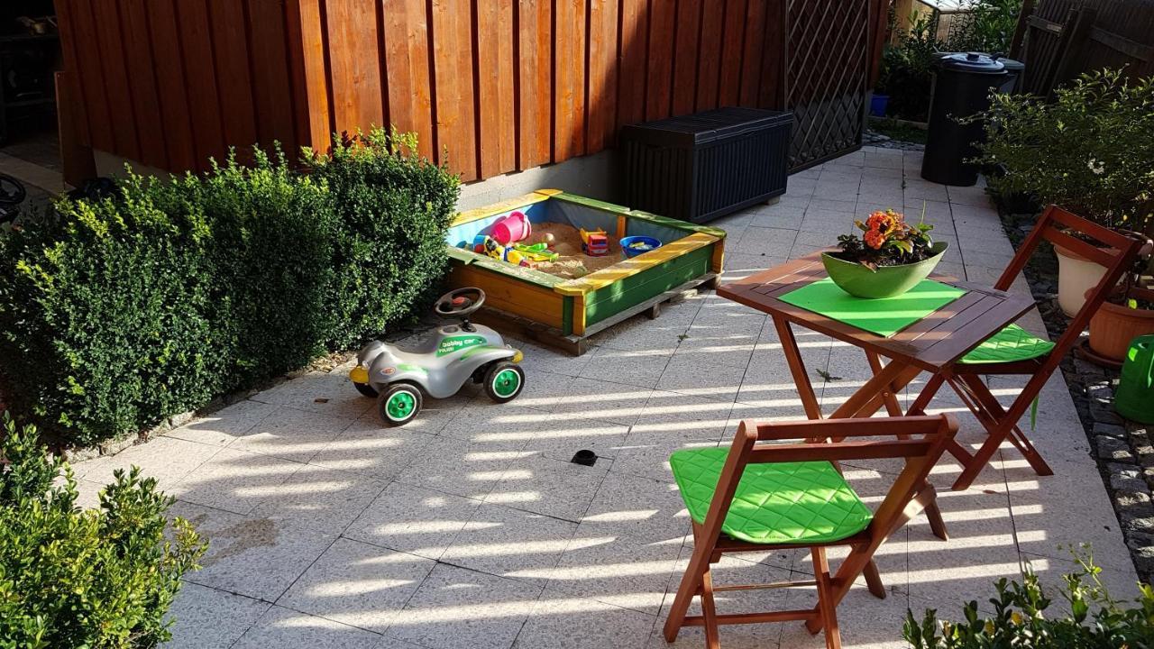 Ferienwohnung Mit Garten Und Spielplatz クリンゲンタール エクステリア 写真